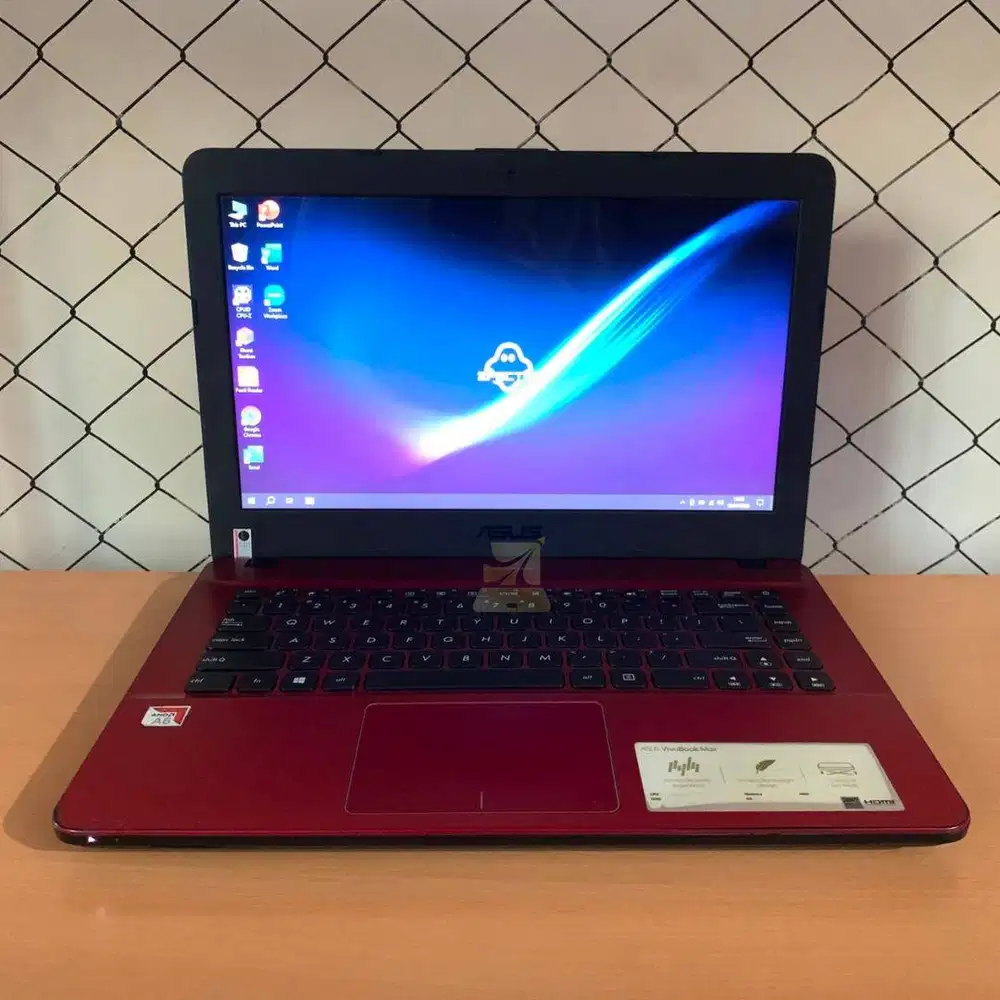 Asus Vivobook X411BA / AMD A6-9225 / 4GB / HDD 1TB / Radeon R4 / W10
