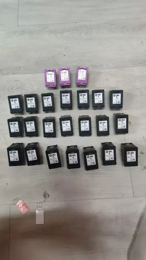 Menerima tinta Cartridge baru dan bekas