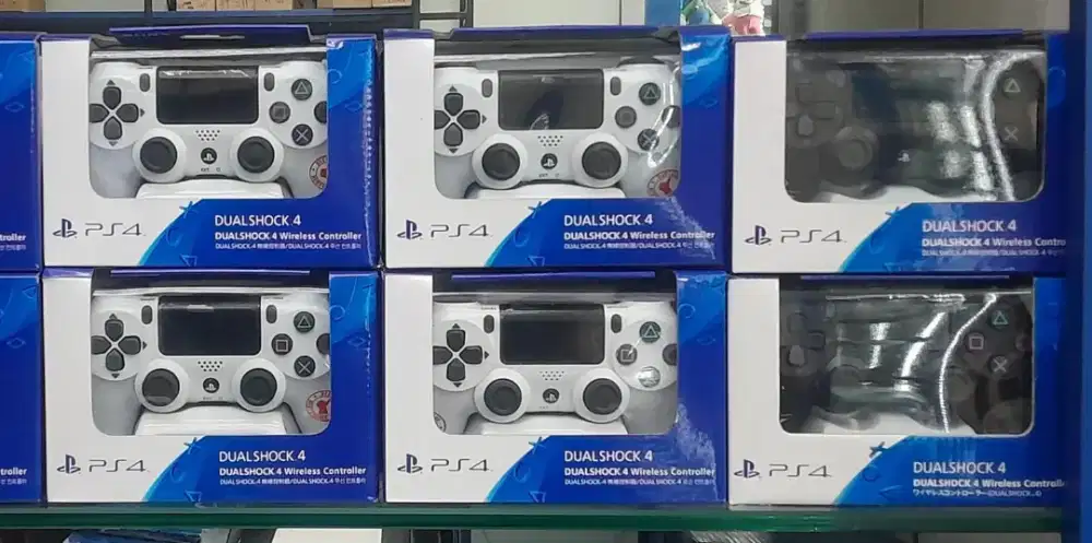 Stik ps4 op warna bagus empuk  dan awet