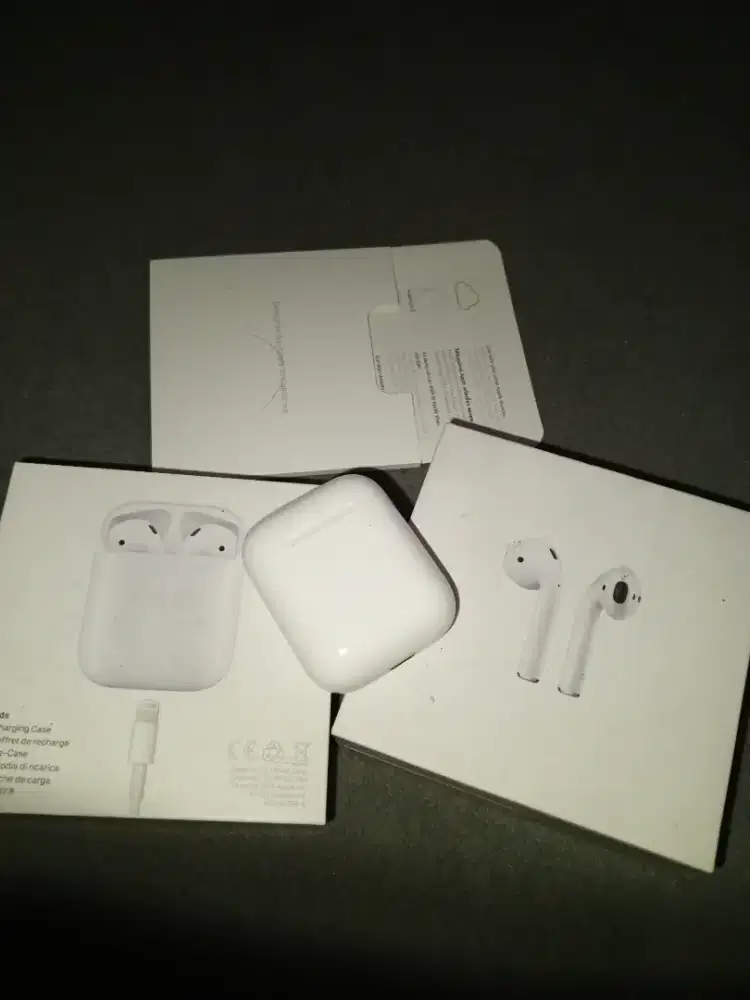airpods iphone second