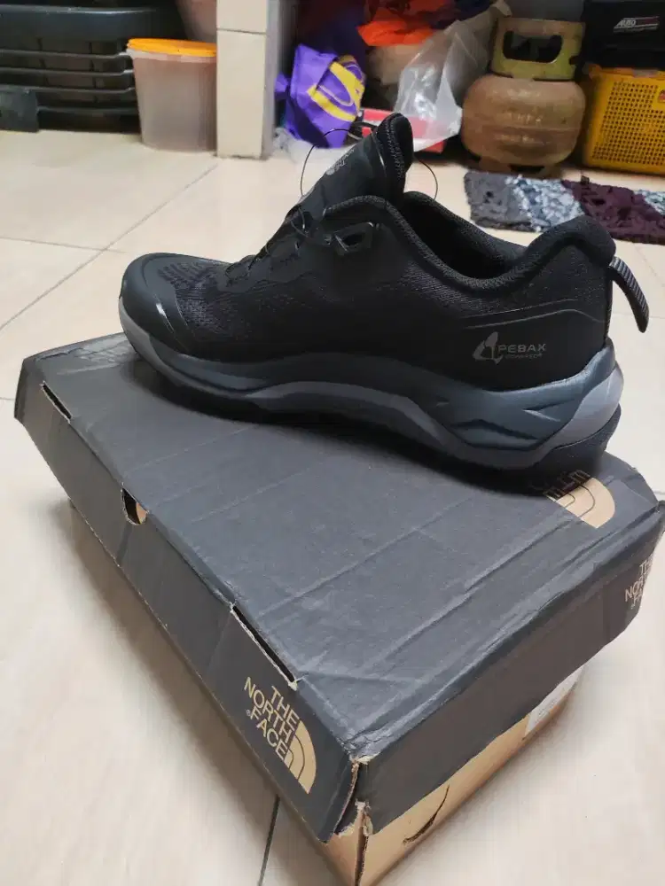 Sepatu hiking the nortface