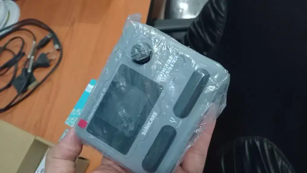 Sonicake Pocket Master Second Like New