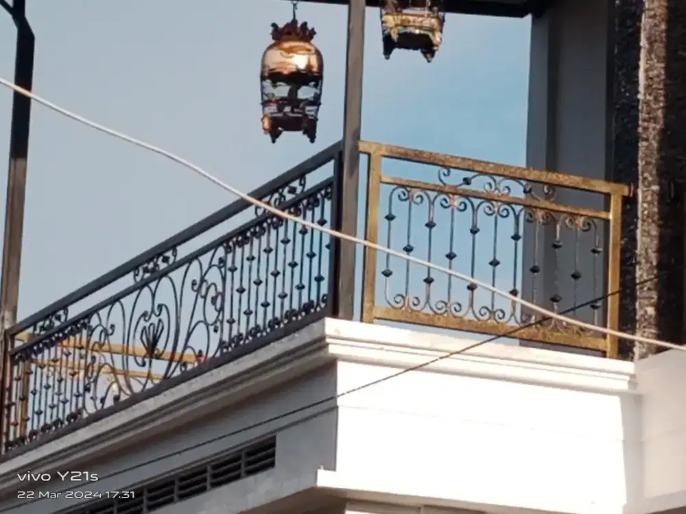 Pagar relling balkon semi klasik