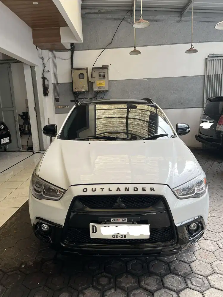 MITSUBISHI OUTLANDER 2013 PX 2.0 AUTOMATIC AT 2012/2014