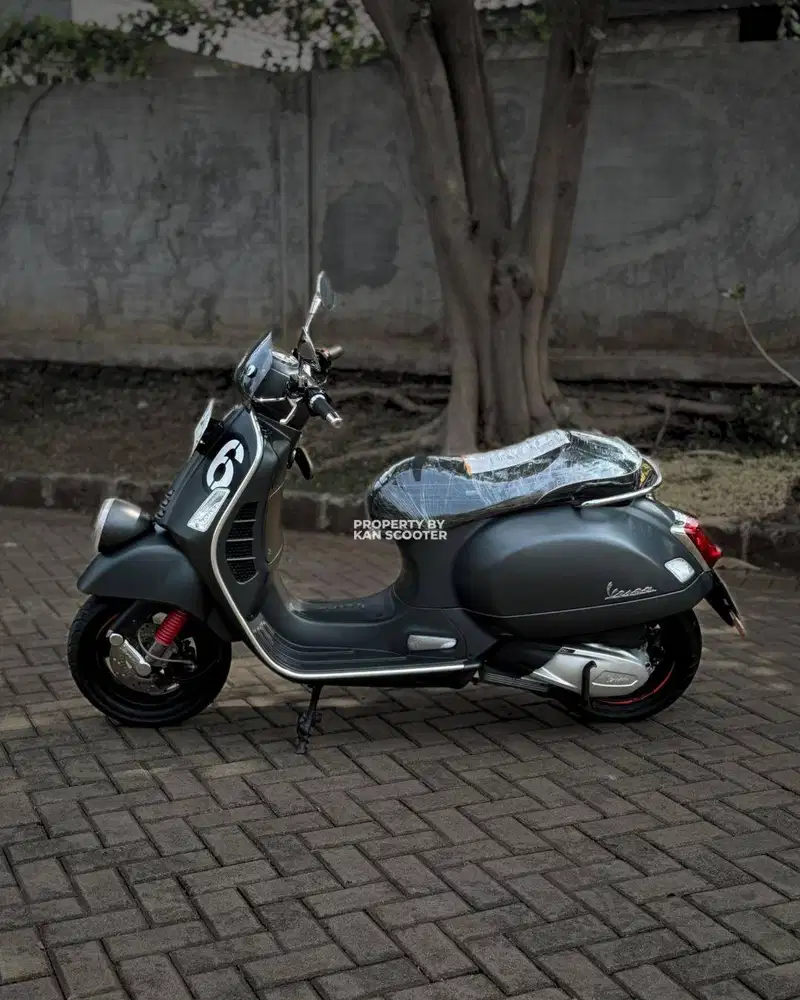 VESPA SEI GIORNI II 300 HPE LIMITED EDITION 2021 BERGARANSI