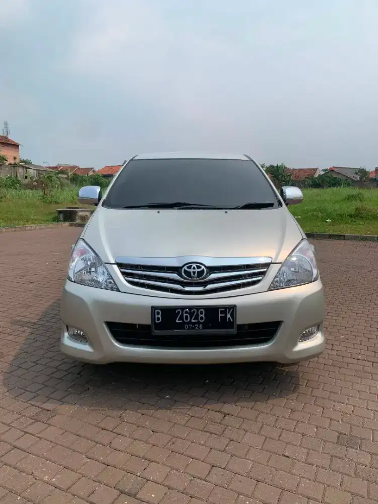 Innova G 2.5 2010 crg