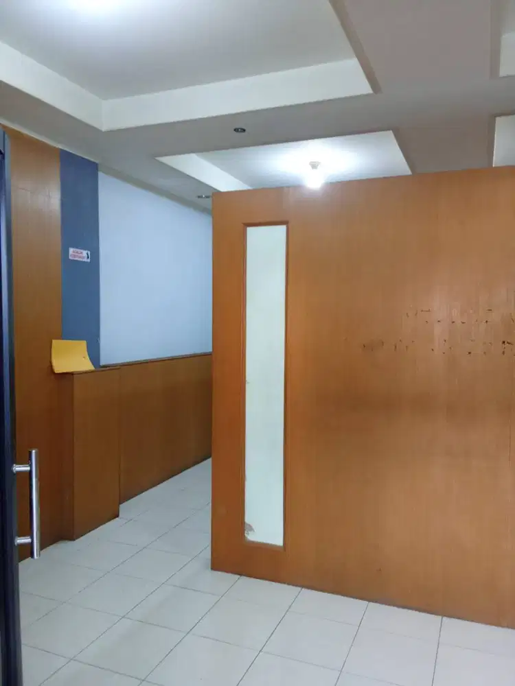 Disewakan Ruko 3,5 lantai Mainroad Di Padalarang Bandung
