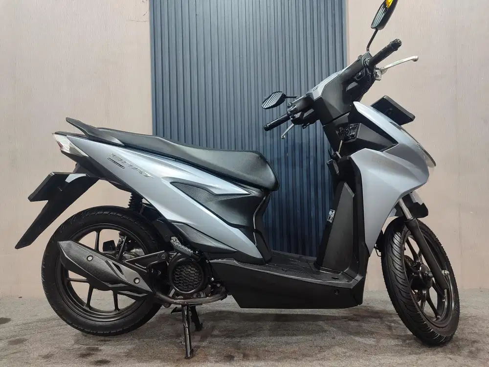 Beat FI 2025 DELUXE istimewa mulus terawat siap pakai...