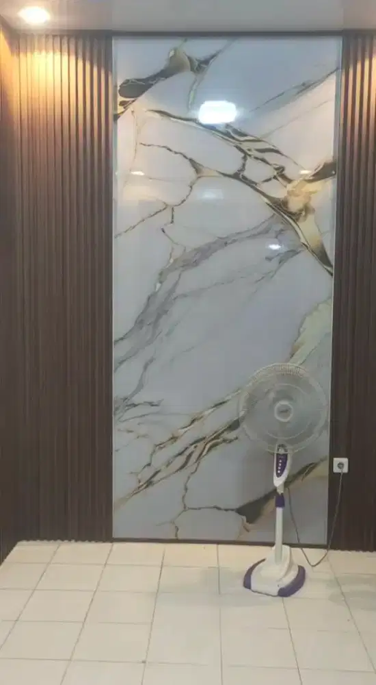 Dekorasi dinding wpc panel kombinasi UV board