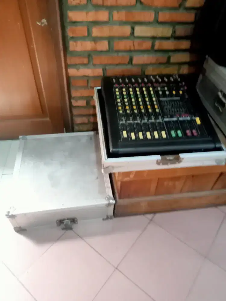 Speaker mixer simpanan