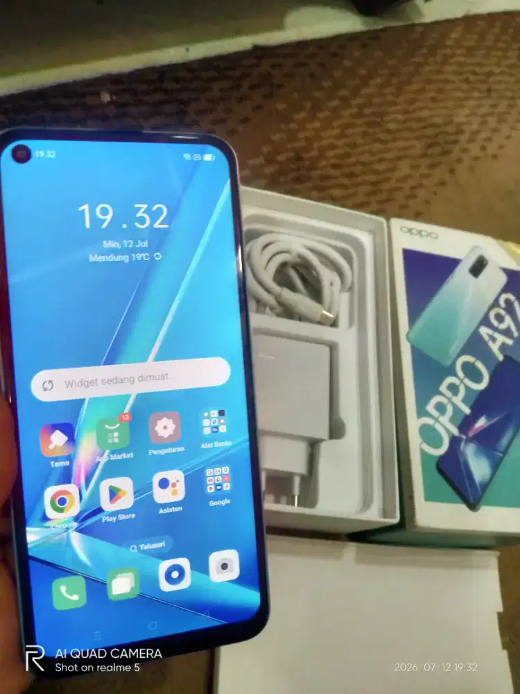Oppo A92(8/128) lkp cas ori minus pemakaian aja.PAS
