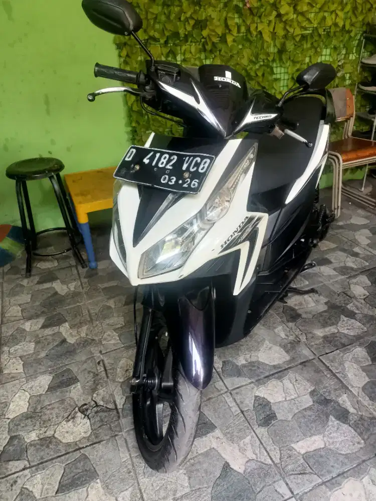 JUAL VARIO TEKNO 2011 MULUS