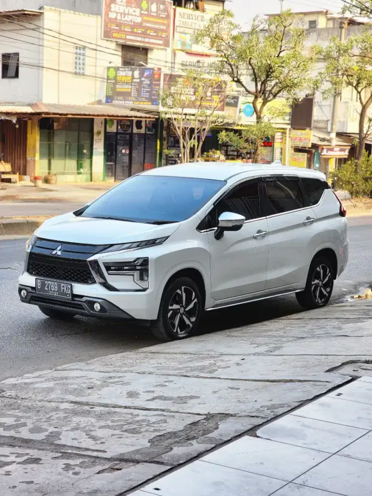 XPANDER ULTIMATE AT 2022 FACELIFT LOW KM