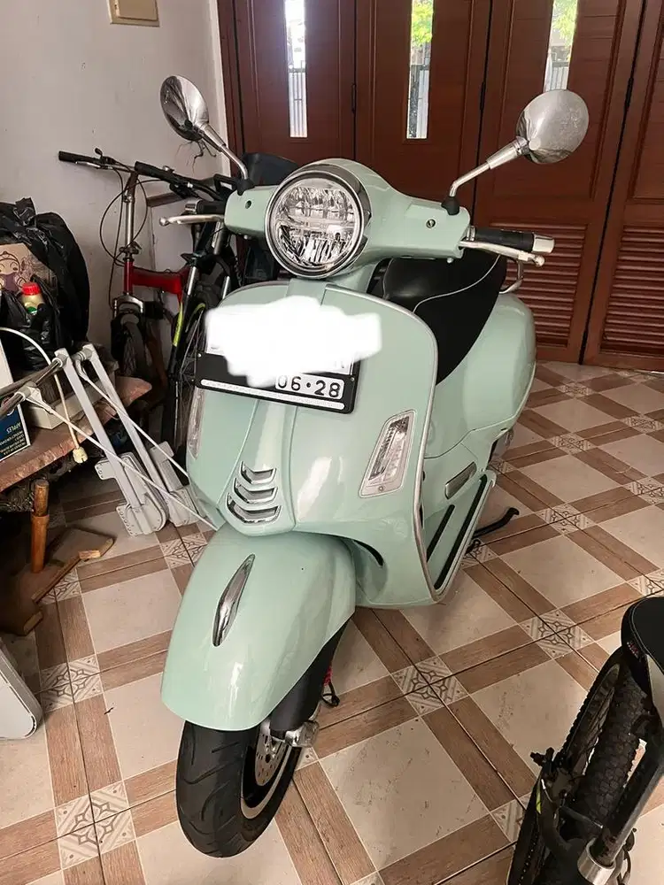 vespa piaggio gts 2023