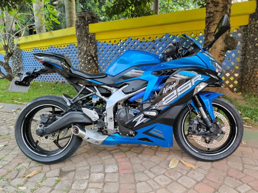 Dijual Zx25R 2021 KM Rendah Seperti Baru!