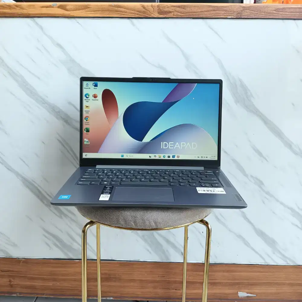 LENOVO IDEAPAD SLIM 3I LIKE NEW