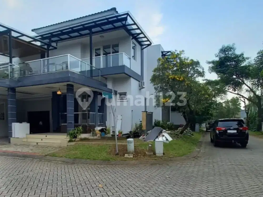 Rumah Posisi Hoek di Kebayoran Essence Bintaro Jaya