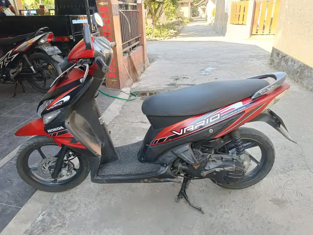Honda Vario karbu 2009