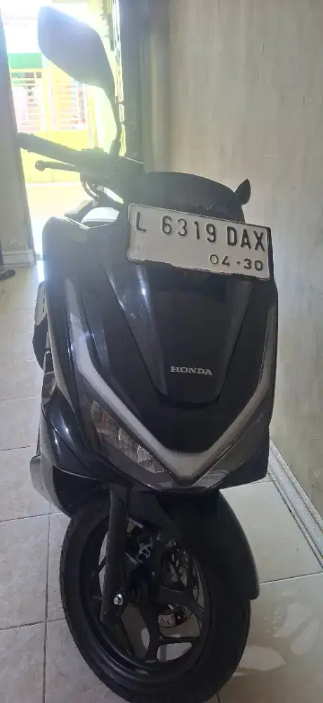 Honda PCX 2025 non ABS