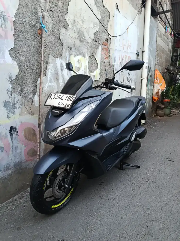 Honda PCX CBS tahun 2023