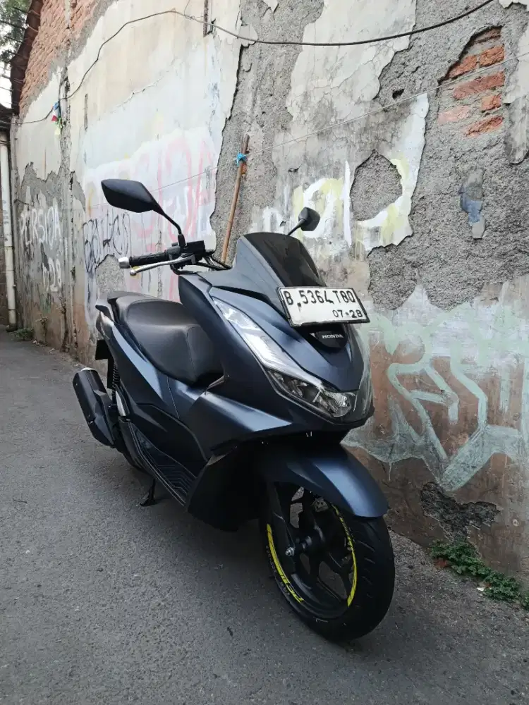 Honda PCX CBS tahun 2023