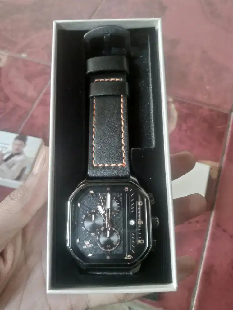 Jam tangan olevs