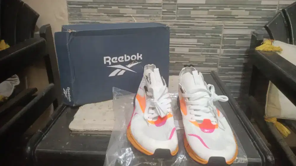 Jual Sepatu Reebok Zig Dynamica Original Size 45 Fullset Box Mulus