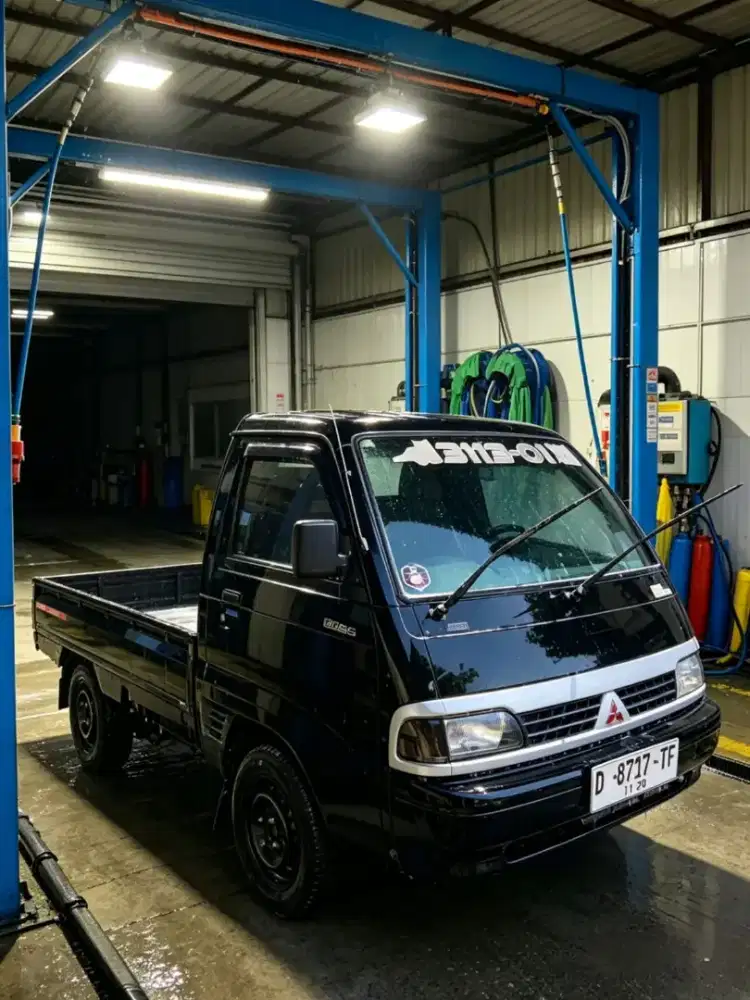 Mitsubishi pickup Bensin