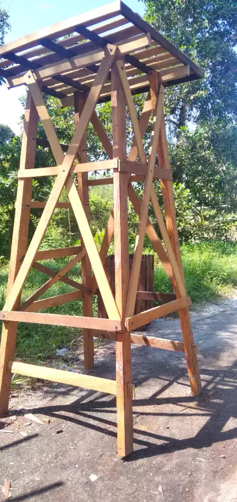 Kaki tandon menara ulin
