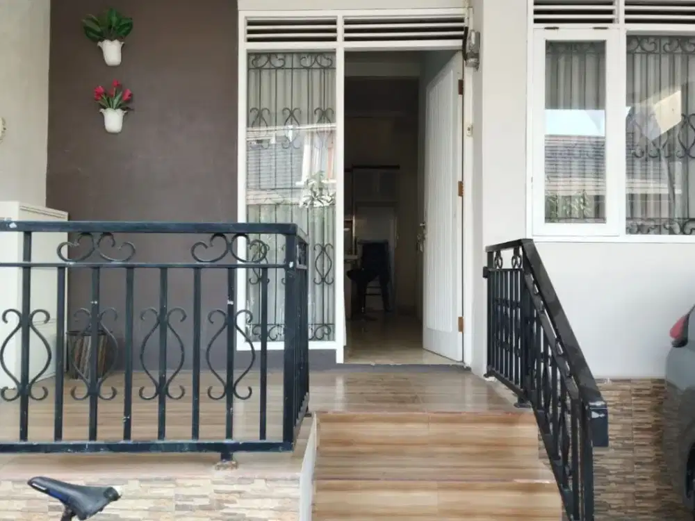 Rumah 2 Lantai Kota Bali Residence Dekat IKEA & Stasiun Whoosh