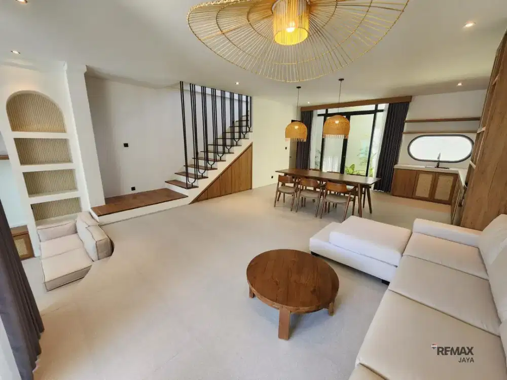 Premium 2-Bedroom Villa Near Atlas & Berawa Beach For Sale, at Canggu