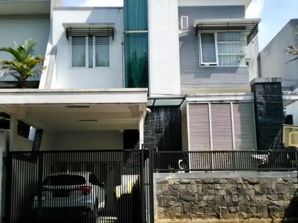 Dijual sebuah rumah Jakarta Selatan