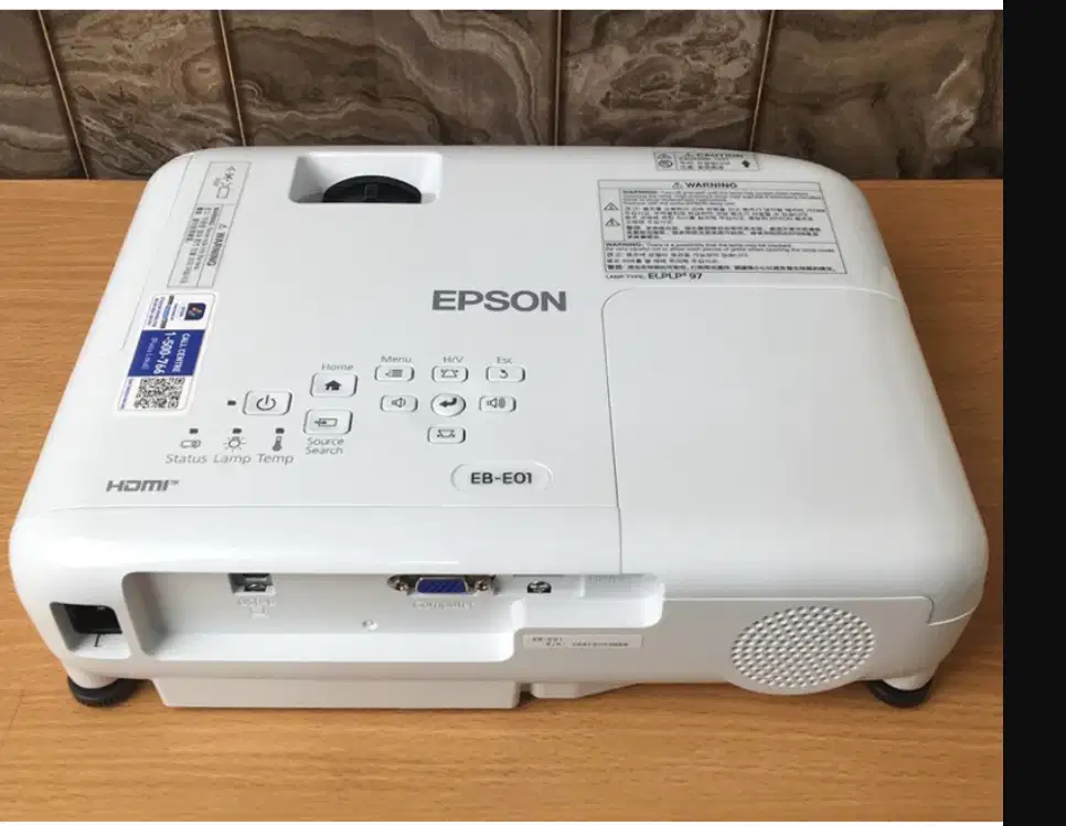 PROYEKTOR EPSON EB E01