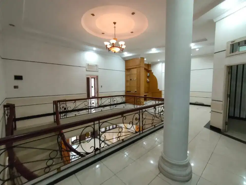 Cemara asri jalan kemuning