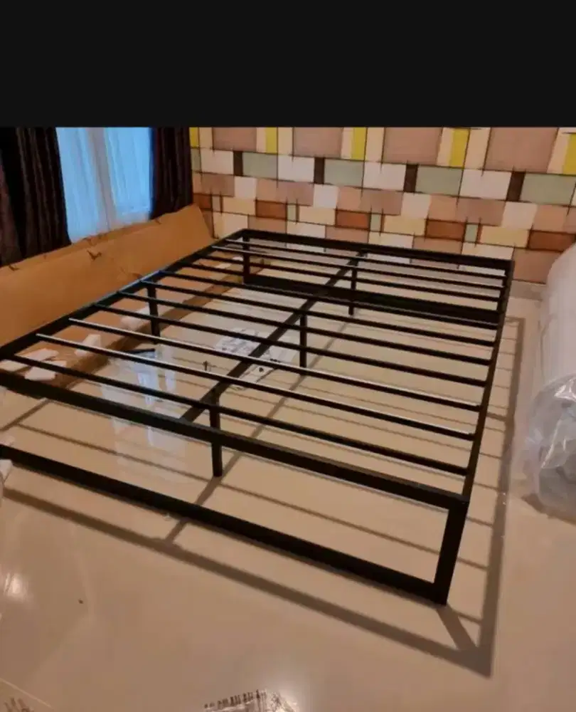 dipan atau ranjang minimalis