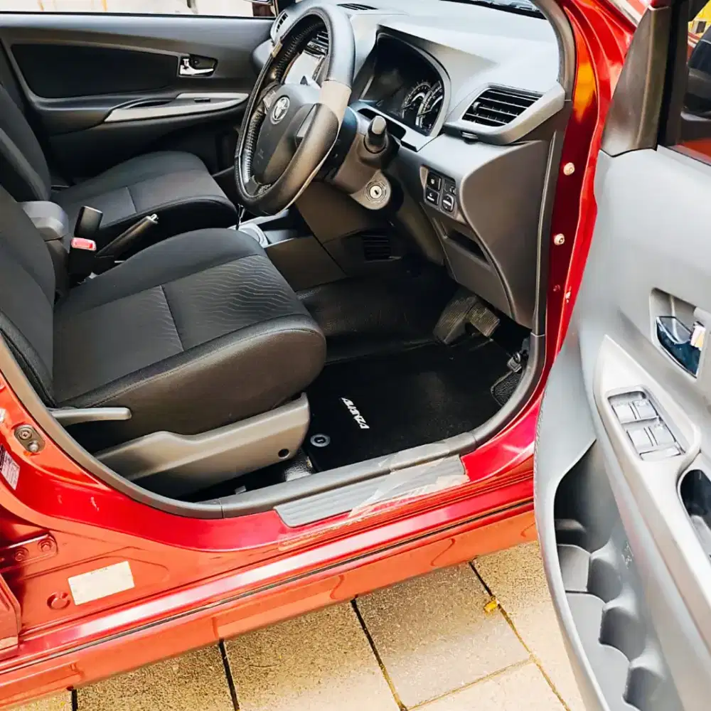 VELOZ 1.5 A/T 2018 Tgn1 Low KM dari baru