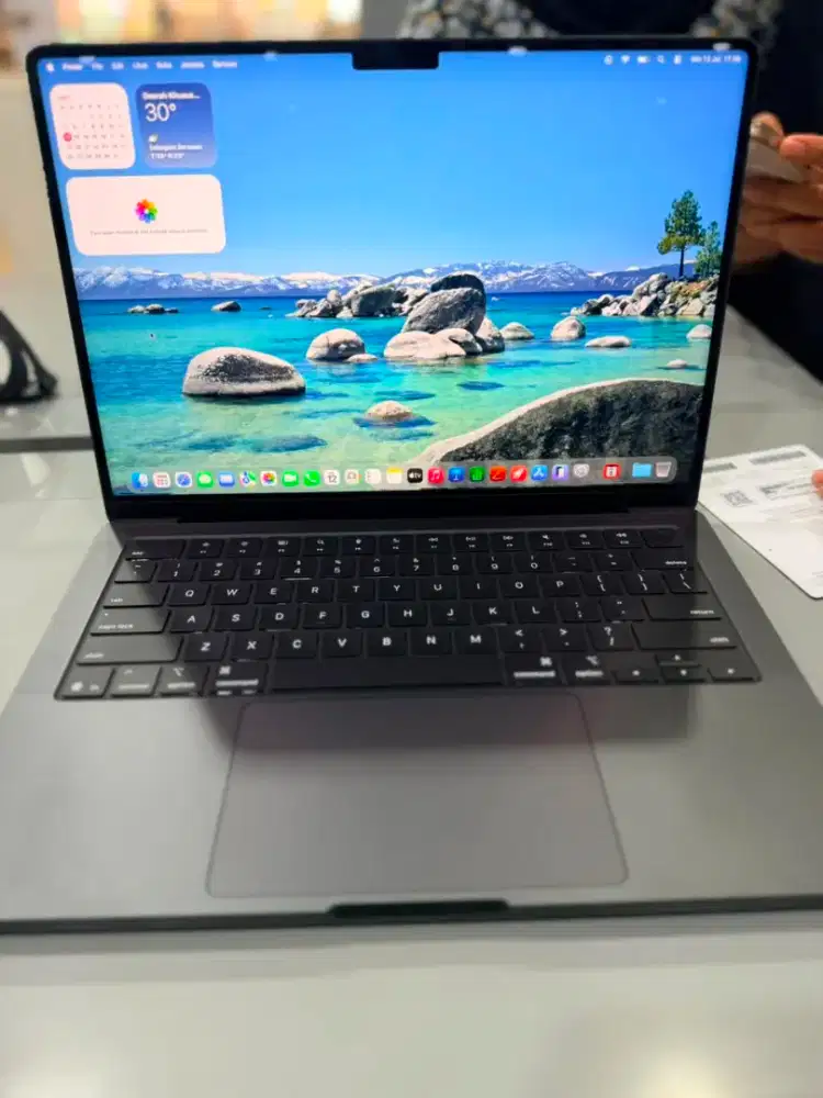 MACBOOK PRO M5 14 INC 16/1TB CASH&CREDIT CICILAN TANPA DP BUNGA 0%