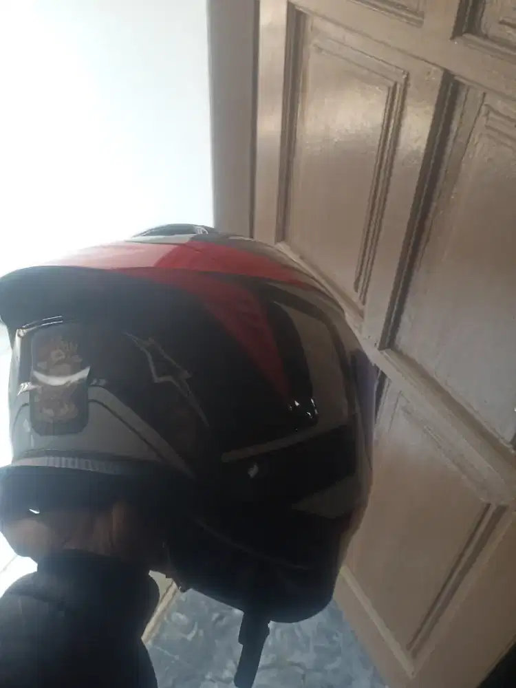 Helm jitsu R1 mulus pisan