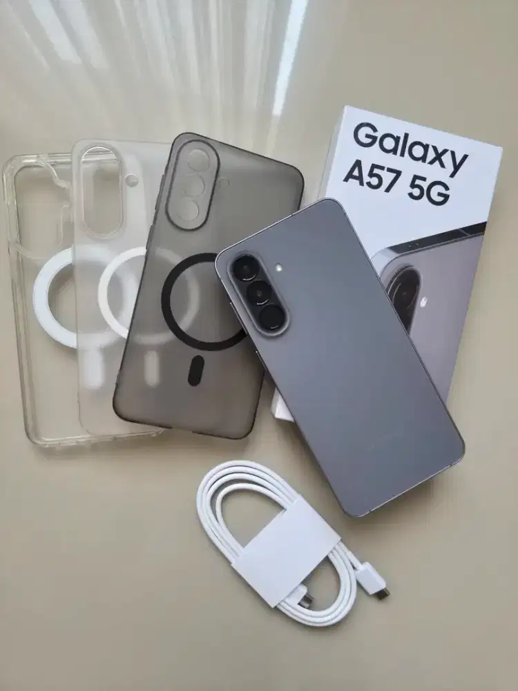 Samsung galaxy A57 12/256 garansi on