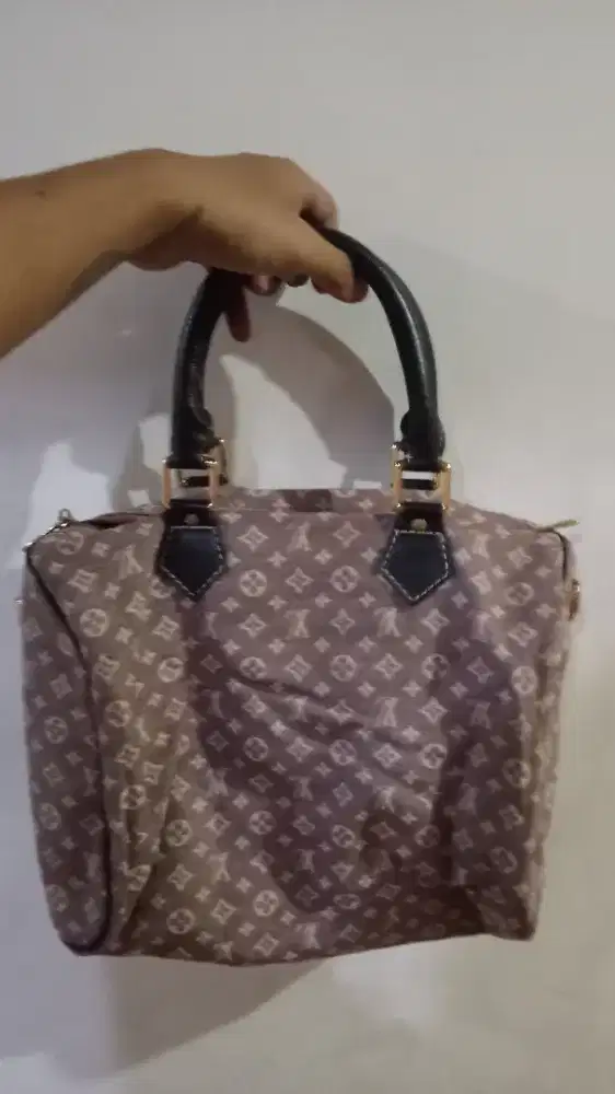Tas speddy wanita