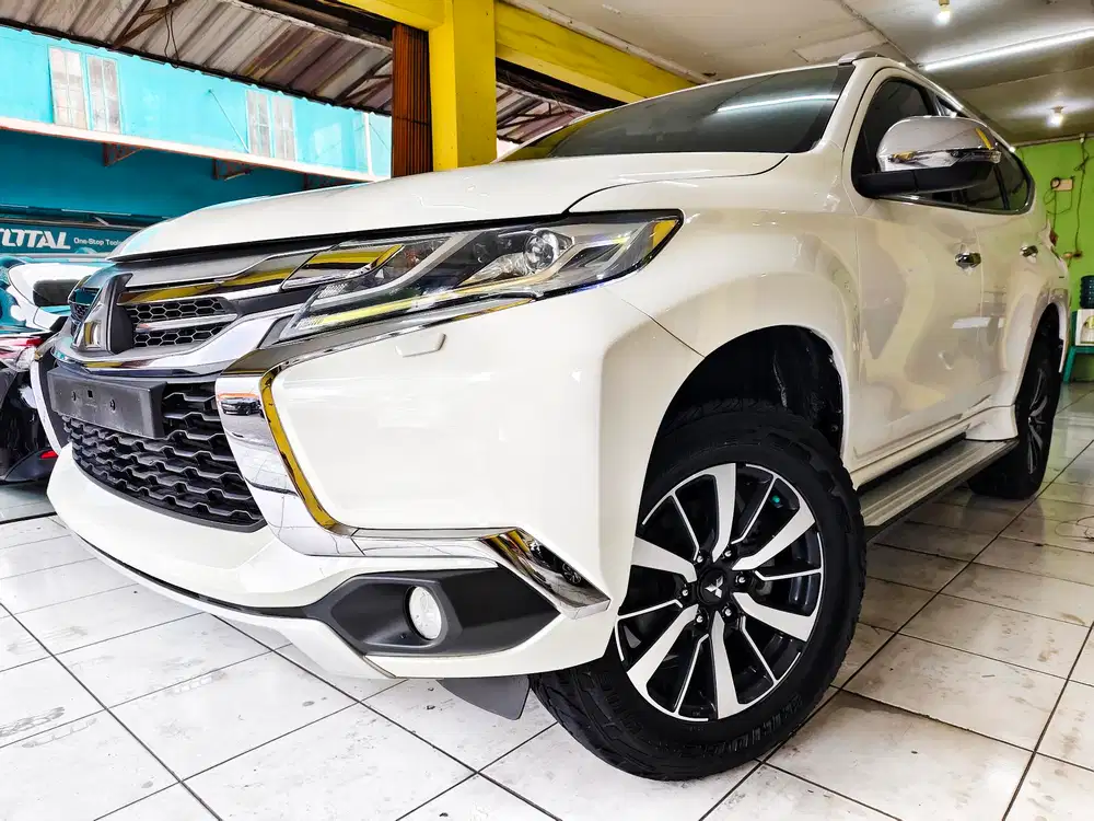 MITSUBISHI PAJERO SPORT DAKAR SUNROOF AT 2016 DIESEL MATIC SOLAR 2017