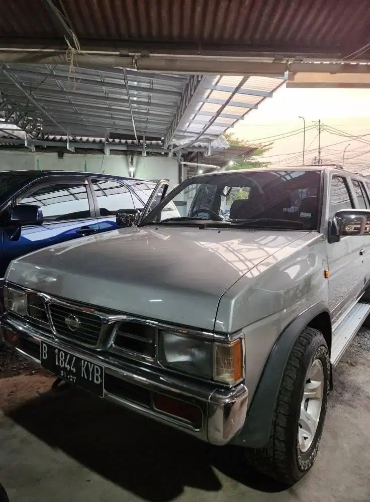 nissan terrano 2000 grandroad bagus