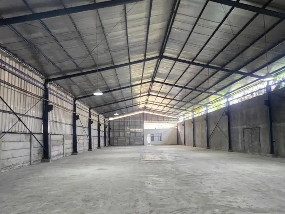 Disewakan Gudang  Ada Kantor di Cipondoh Tangerang