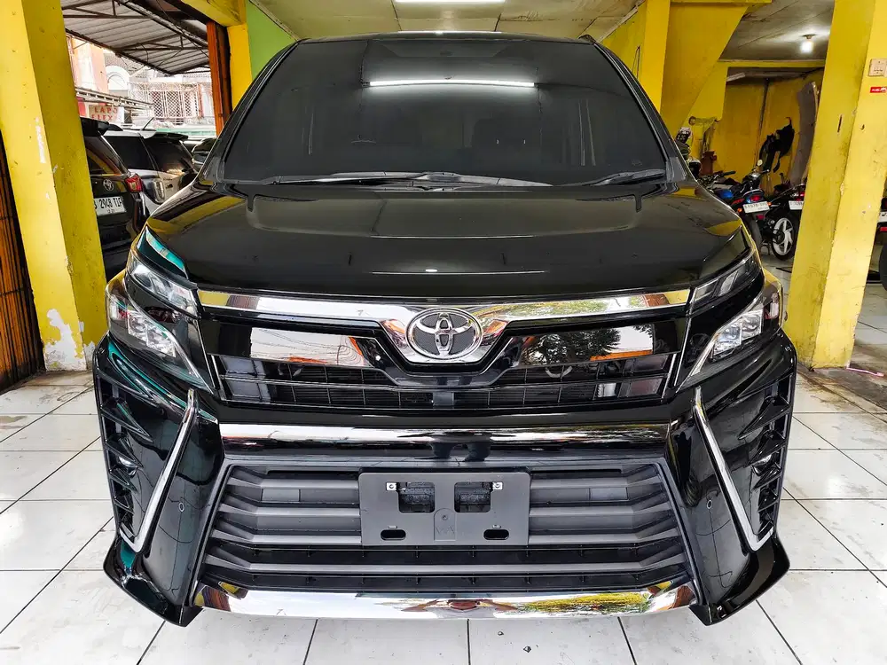 LOW KM 40RB..! TOYOTA VOXY 2.0 AT 2021 SUNROOF MATIC PANORAMIC NO 2022