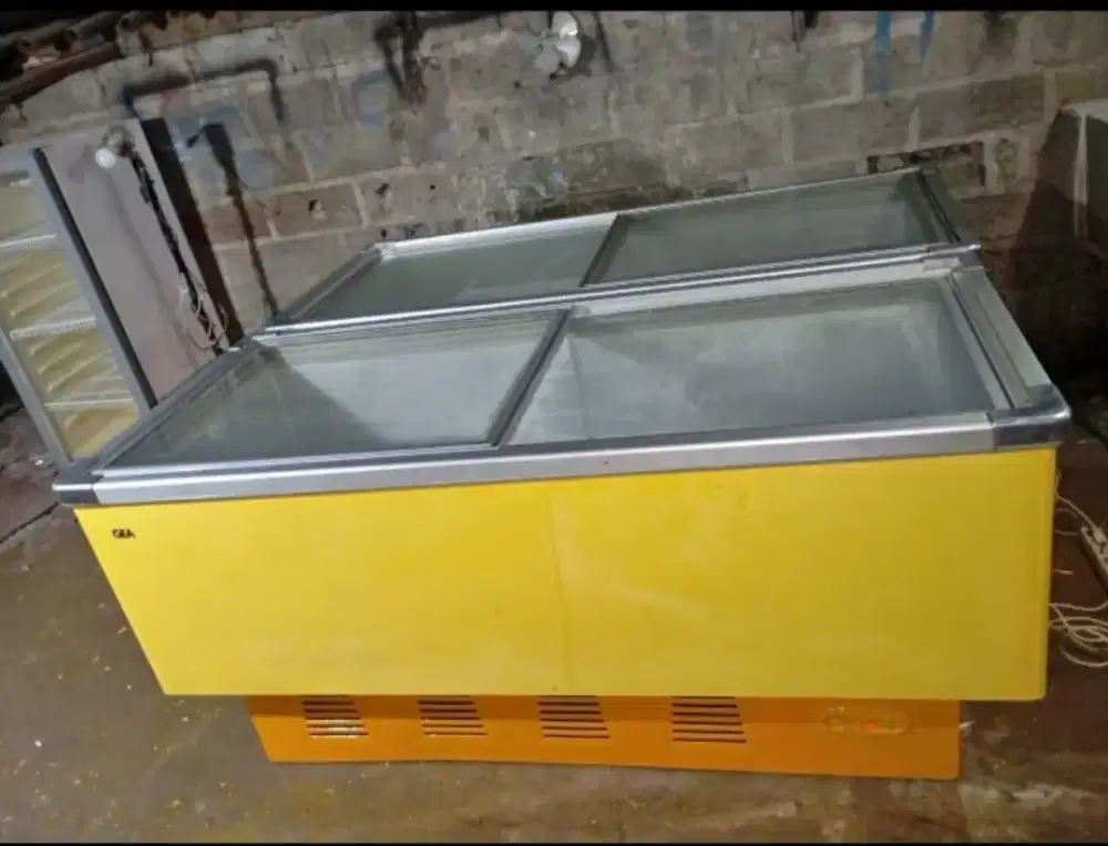 Sleding kaca Gea 600 liter