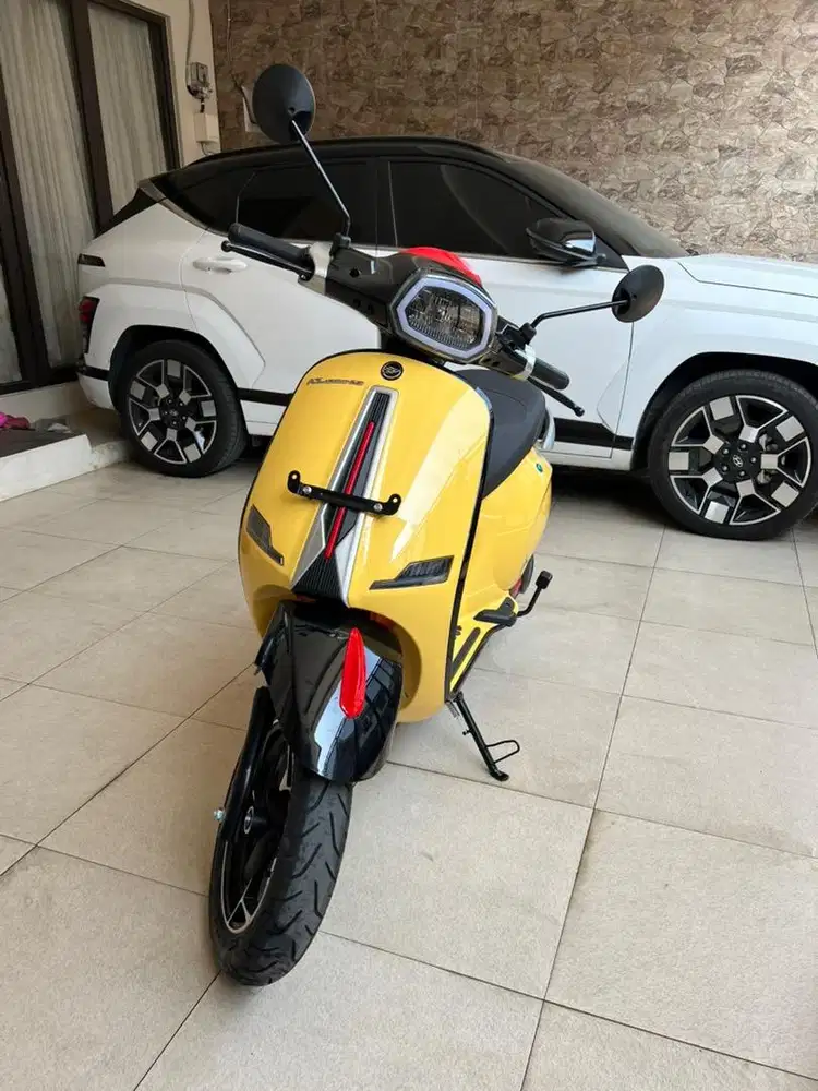 Motor Listrik Keeway KL1200 Thn 2026 Mulus