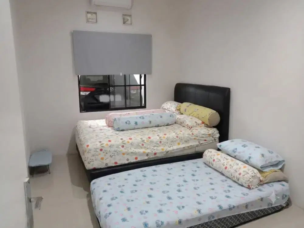 Jual rumah sektor 6 gading serpong kondisi baru rapi dan 2 tingkat