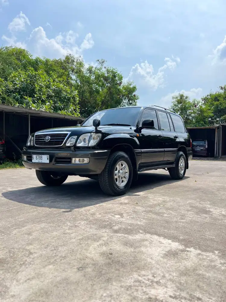 Land Cruiser CYGNUS UZJ 100 V8 4.7 Th 2002