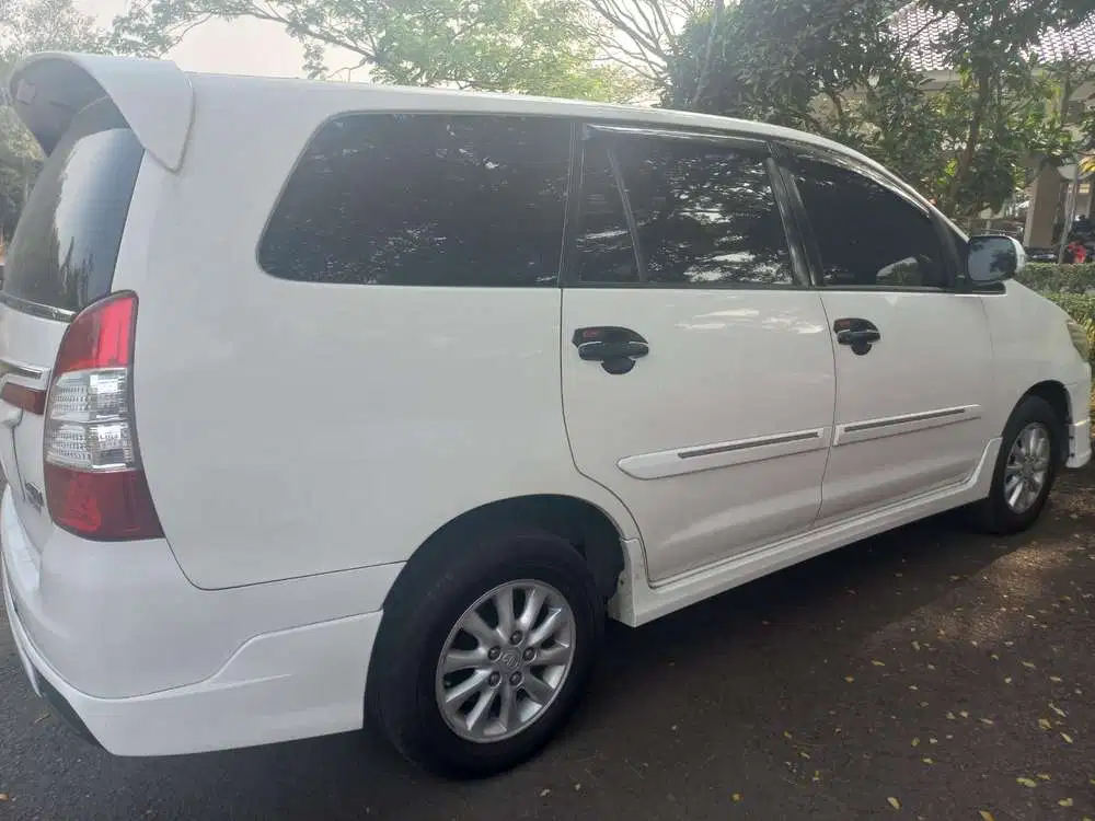 Toyota Kijang Innova 2015 Bensin