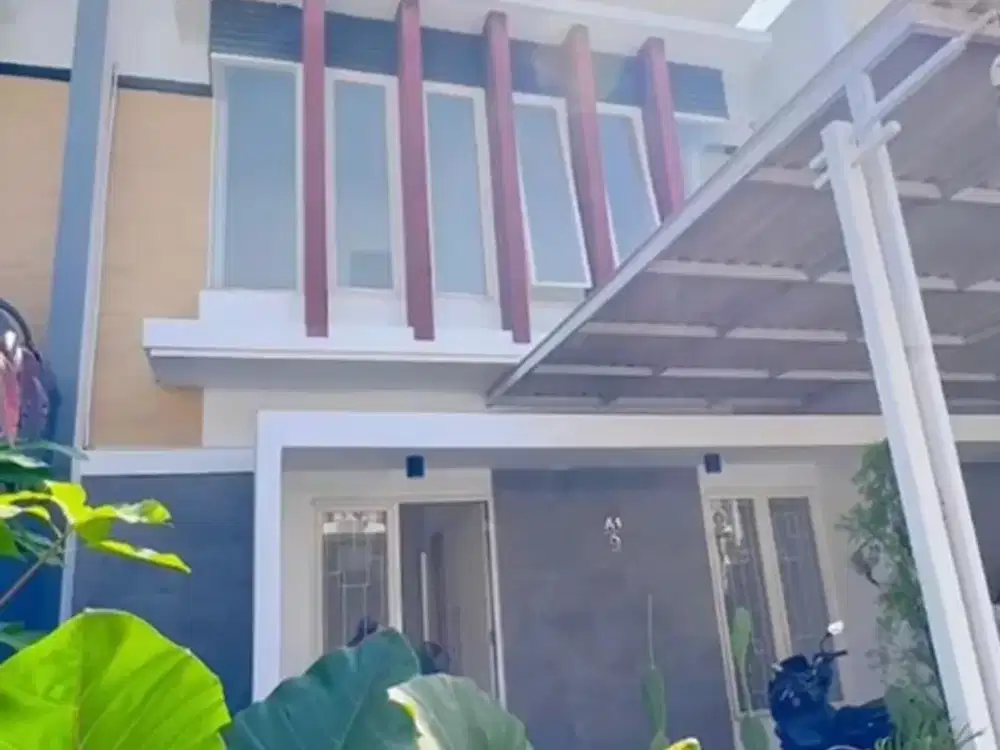 Rumah Dijual! Wisata Semanggi, Surabaya Timur - Bangunan 2 Lantai